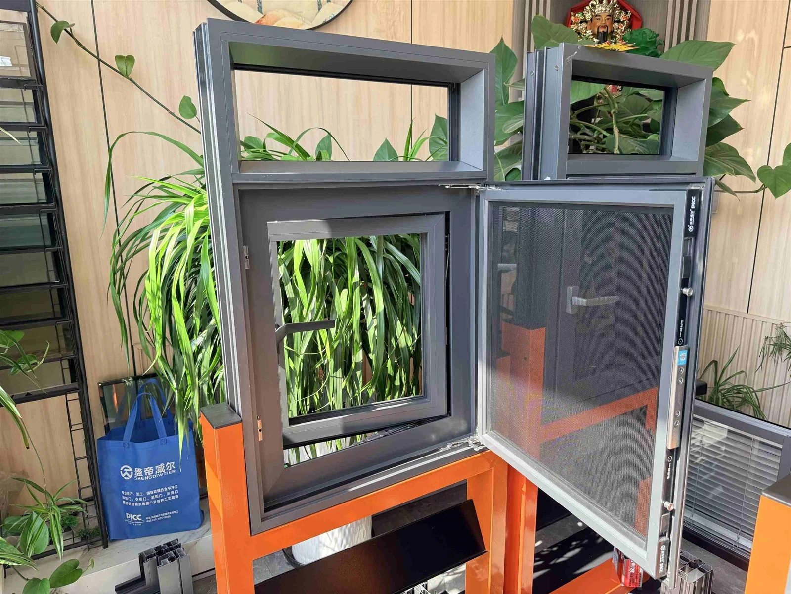 93 Series Thermal Break Aluminum Windows 93 Series Thermal Break Aluminum Windows